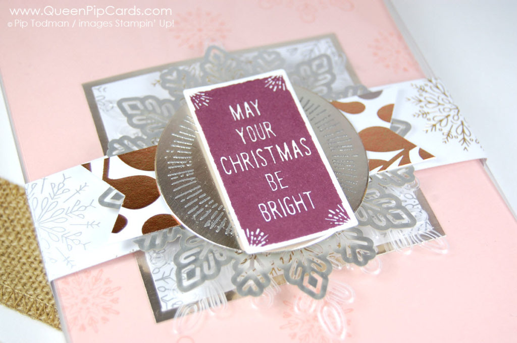 A Perfect Gift Box needs some Winter Wonder embossing too! Pip Todman Crafty Coach & Stampin' Up! Demonstrator in the UK Queen Pip Cards www.queenpipcards.com Facebook: fb.me/QueenPipCards #queenpipcards #stampinup #papercraft #inspiringyourcreativity