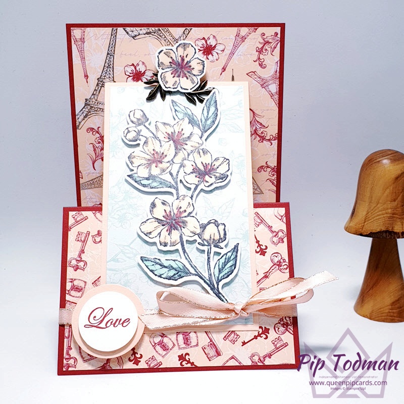 These cards stand proud on your mantlepiece
Pip Todman www.queenpipcards.com Stampin' Up! Independent Demonstrator UK